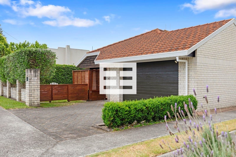 148 Edgecumbe Road, Tauranga South, Tauranga - Carousel 1