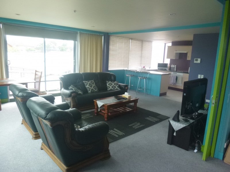 382 Kapiti Road, PARAPARAUMU BEACH, PARAPARAUMU - Carousel 1