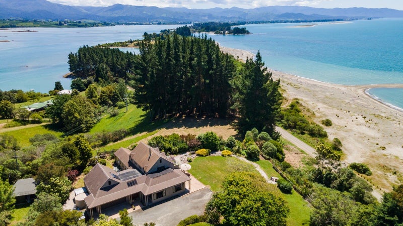 201 Kina Peninsula Road, Tasman, Upper Moutere - Carousel 1