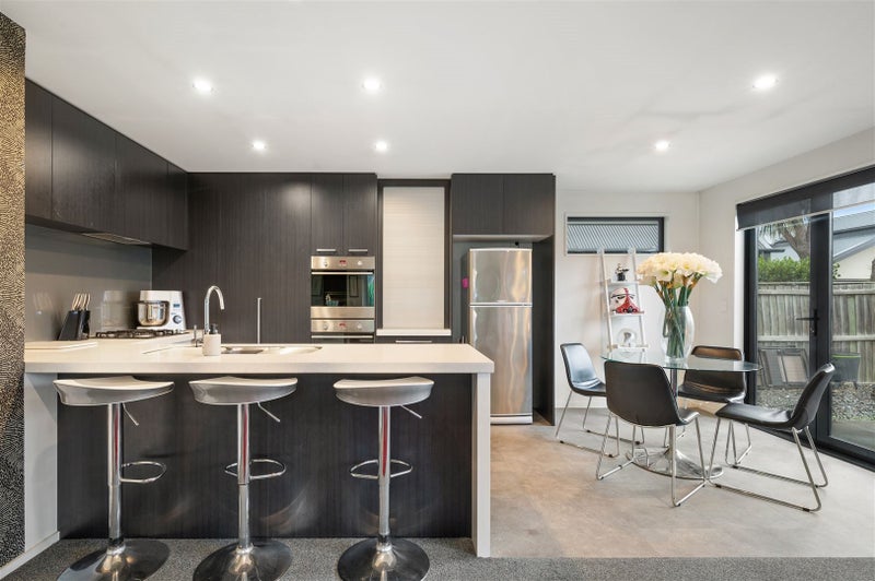 15A Champion Street, Edgeware, Christchurch - Carousel 1