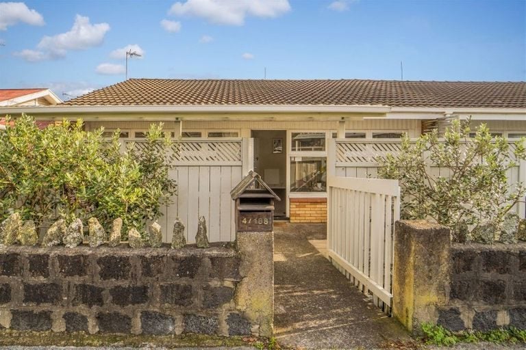 4/188 Captain Springs Road, Te Papapa, Auckland - Carousel 1