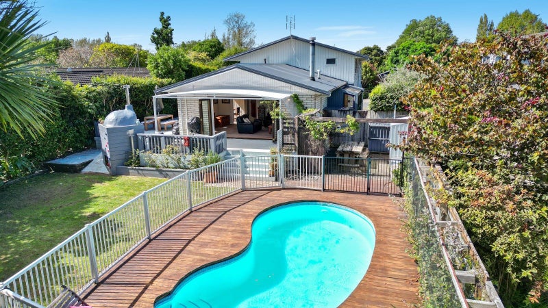 14 McDowall Place, Queenwood, Hamilton - Carousel 1