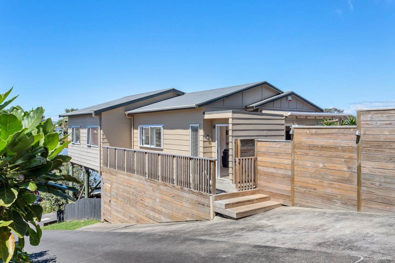 14 Sealy Road, Torbay, Auckland - Carousel 1