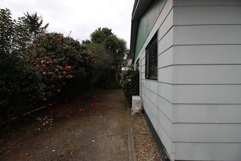 21C Lyn Grove, Papamoa Beach, Papamoa - Carousel 12