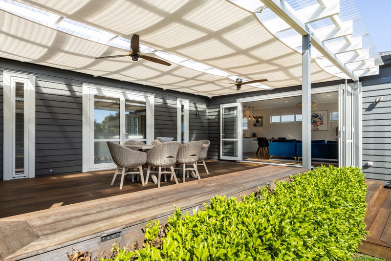 105A Barden Street, Mayfair, Hastings - Carousel 2