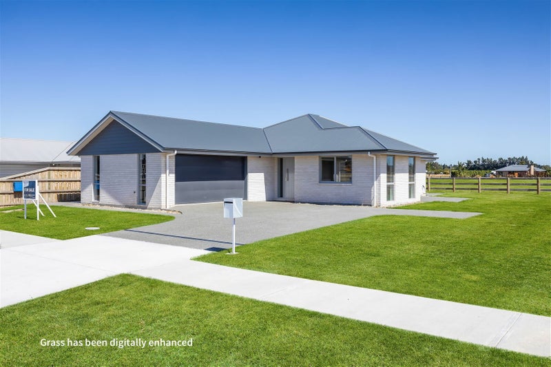 34 Plover Avenue, Amberley, Amberley - Carousel 1