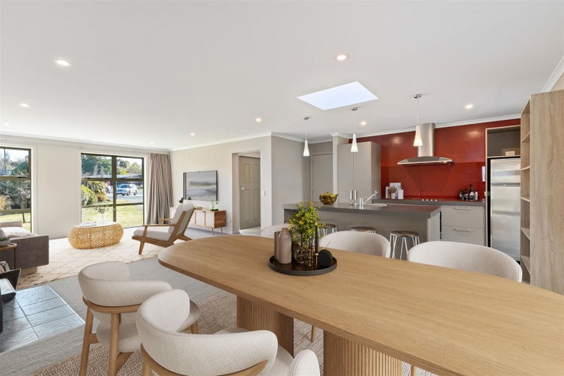 39 Charles Court, Wanaka - Carousel 2