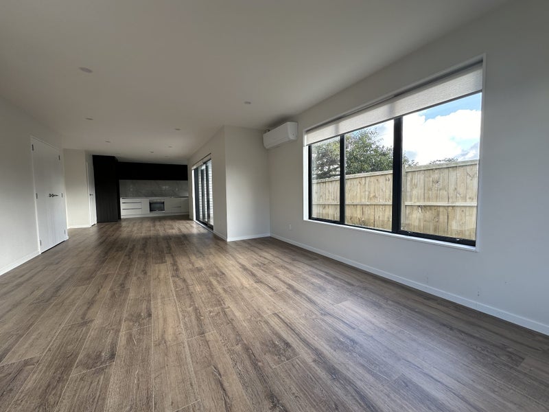 1/18 Gordon Avenue, Milford, Auckland - Carousel 2