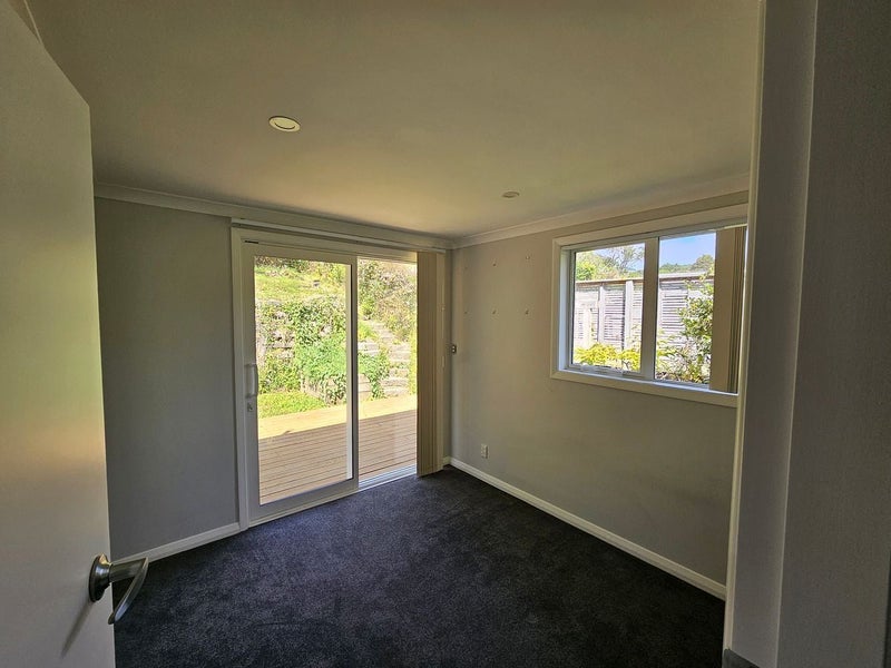 1 Taylor Terrace, Tawa, Wellington - Carousel 14