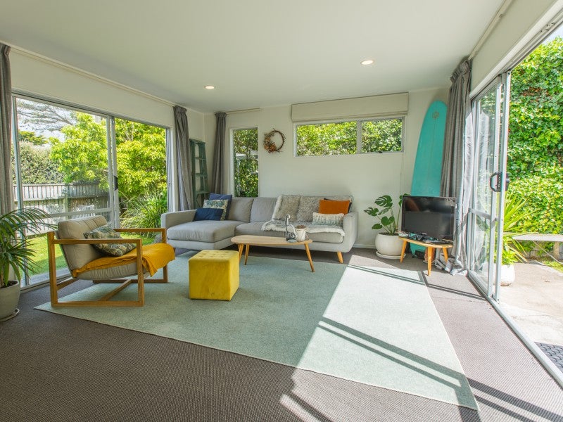 109A Rosetta Road, Raumati South, Paraparaumu - Carousel 2