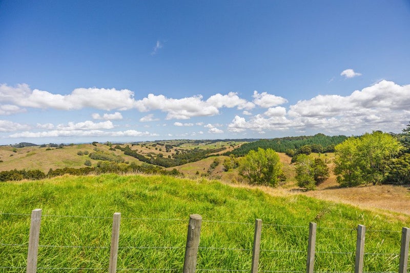635 Golden Stairs Road, Mareretu, Maungaturoto - Carousel 30