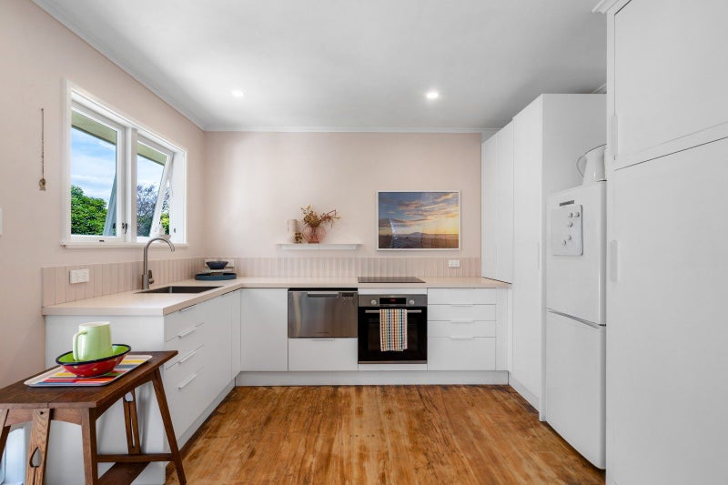 1A Tripoli Street, Onekawa, Napier - Carousel 1