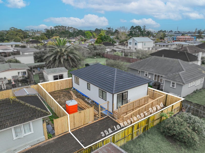 35 Johnstones Road, Otara, Auckland - Carousel 1