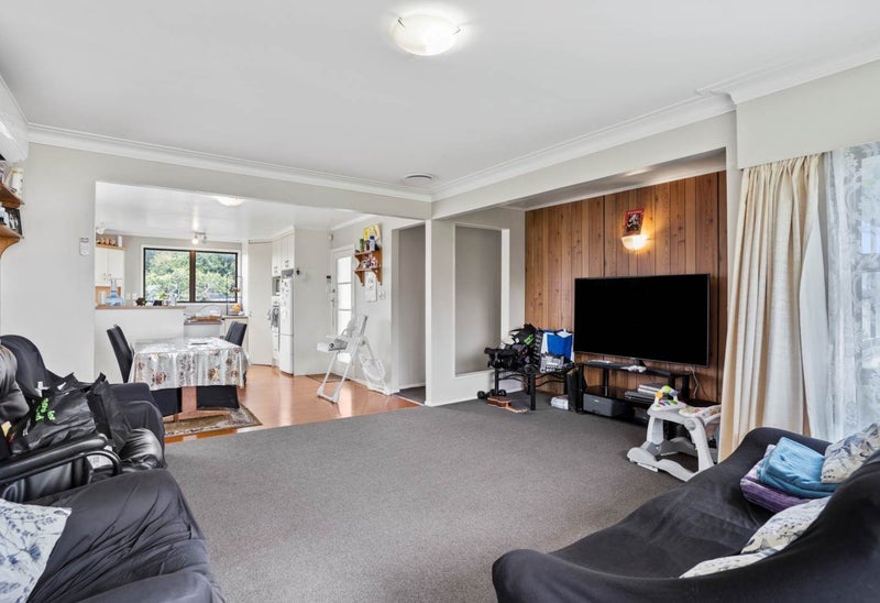 82 Rosella Road, Mangere East, Auckland - Carousel 2