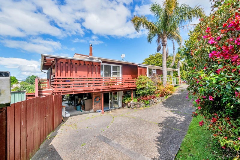 11 Chequers Avenue, Glenfield, Auckland - Carousel 1