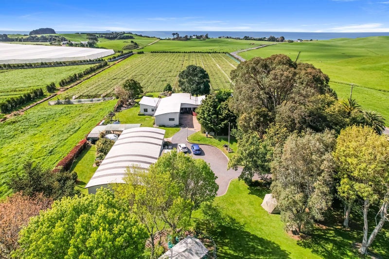 15 Rogers Road, Te Puke - Carousel 1