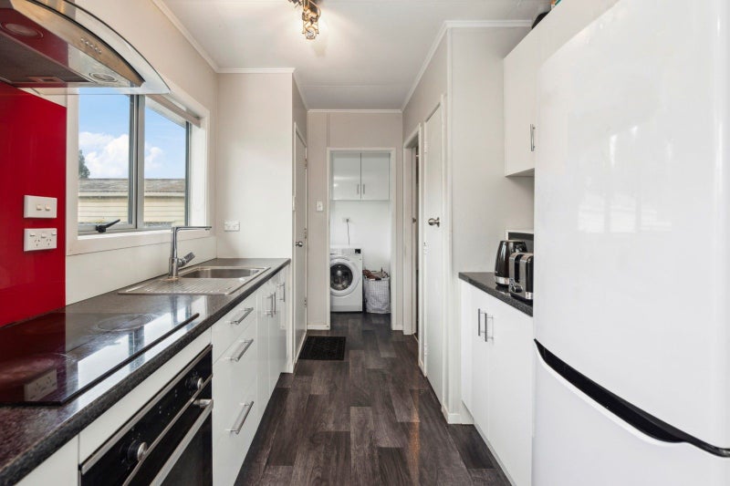 71 Lisa Crescent, Mangakakahi, Rotorua - Carousel 2