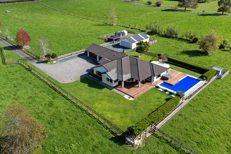 2163 Hunua Road, Papakura - Carousel 1