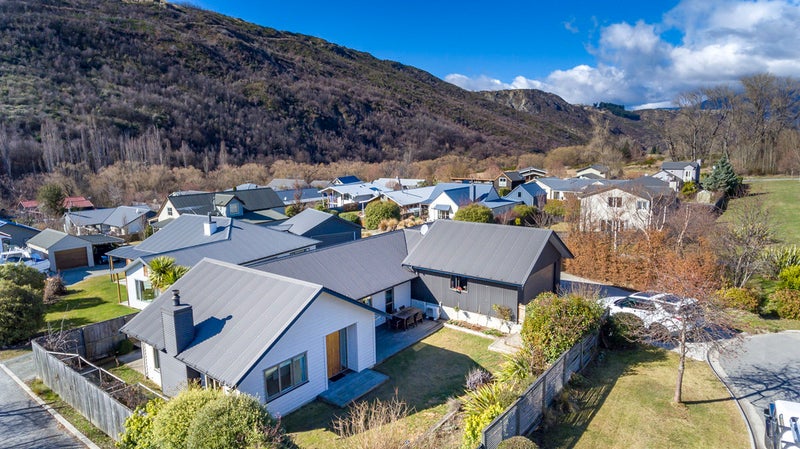 111 Devon Street, Arrowtown, Arrowtown - Carousel 1
