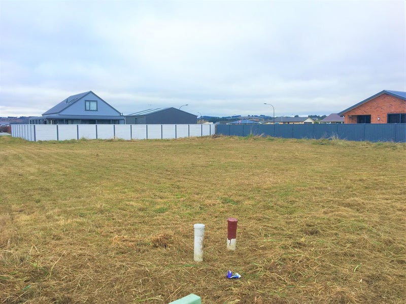 40 Rodeo Drive, Te Anau, Te Anau - Carousel 1