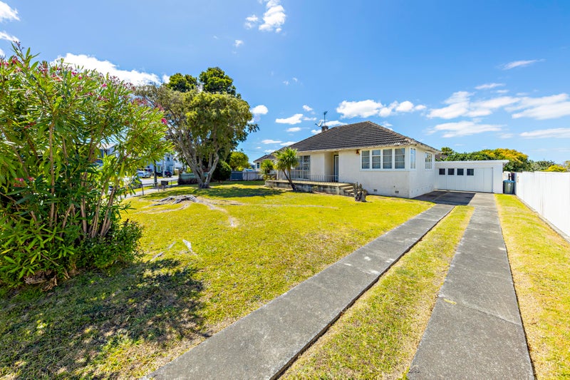 13 Ronaki Road, Otahuhu, Auckland - Carousel 1