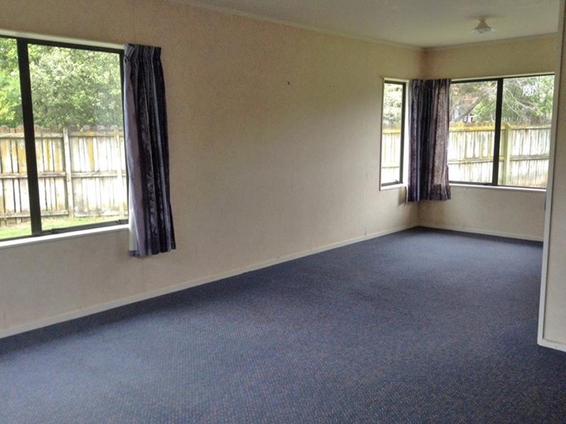 15 Waylen Place, Burswood, Auckland - Carousel 2