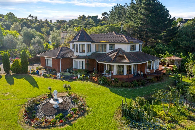 72 POLO PRINCE DR, Totara Park, Auckland - Carousel 1
