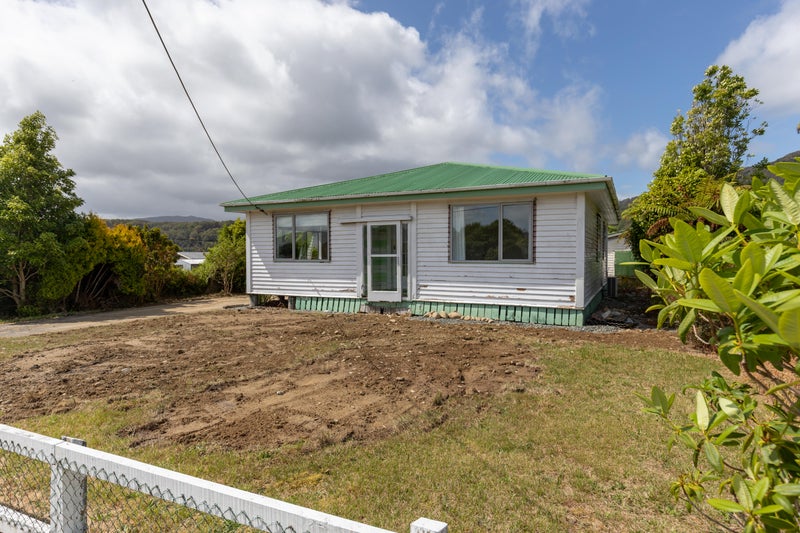 21 Ohau Street, Dobson, Greymouth - Carousel 13