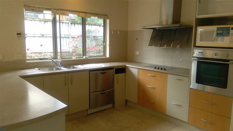 78 Middlefield Drive, Flat Bush, Auckland - Carousel 2