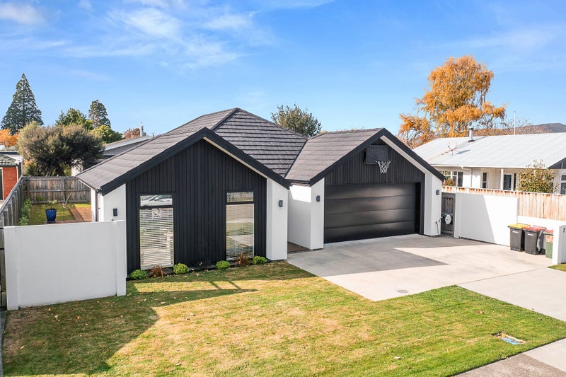 7 Bary Street, Springlands, Blenheim - Carousel 1