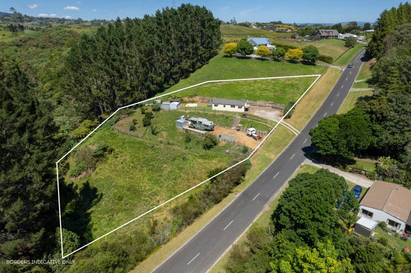 69 Panorama Drive, Welcome Bay, Tauranga - Carousel 1