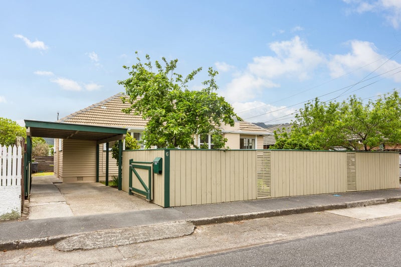 1/6 McCurdy Street, Elderslea, Upper Hutt - Carousel 1