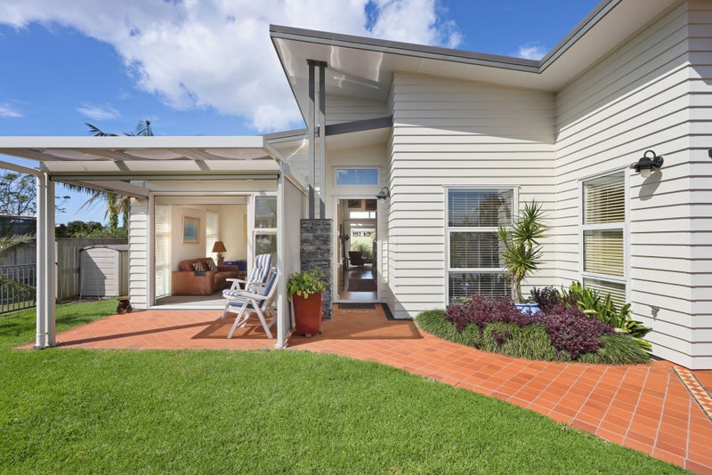 21 Barbados Way, One Tree Point - Carousel 2