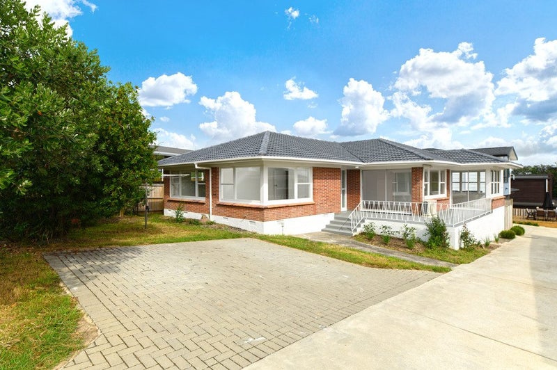 8 Jeff Place, Howick, Auckland - Carousel 1