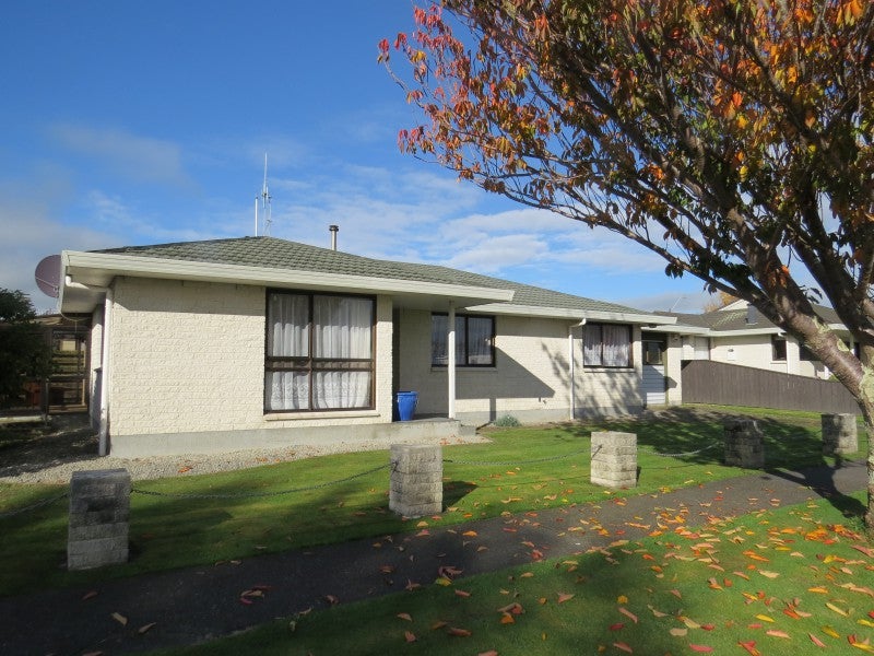 4 Long Melford Road, Awapuni, Palmerston North - Carousel 2
