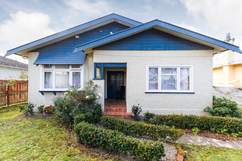 33 Kingswood Street, Takaro, Palmerston North - Carousel 1