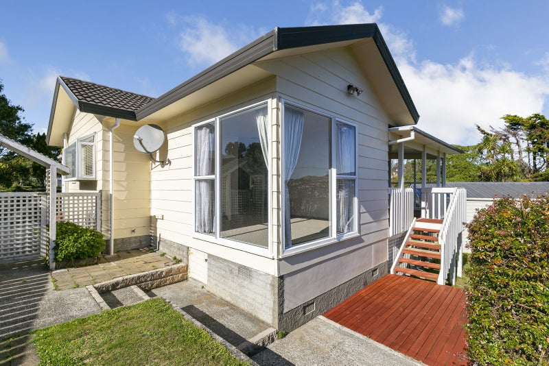 9 Mayaro Crescent, Grenada Village, Wellington - Carousel 2