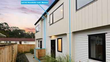 7/42 Woodside Road, Massey, Auckland - Carousel 1