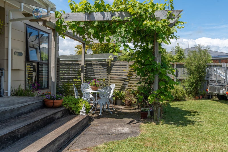 10A MacDonald Road, Glenview, Hamilton - Carousel 2