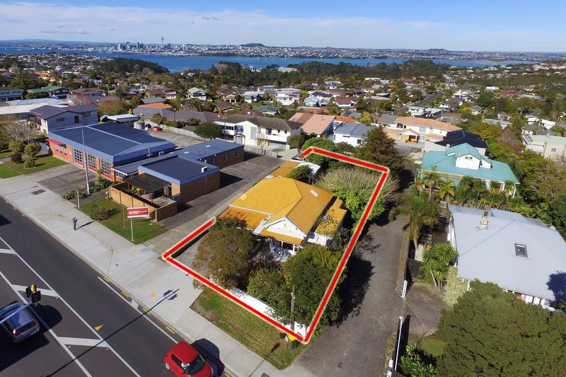 158 Mokoia Road, Chatswood, Auckland - Carousel 2