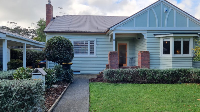 20 Brewster Avenue, Morningside, Auckland - Carousel 1