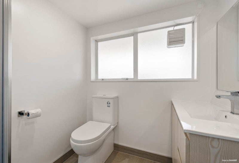 626 East Coast Road, Pinehill, Auckland - Carousel 9