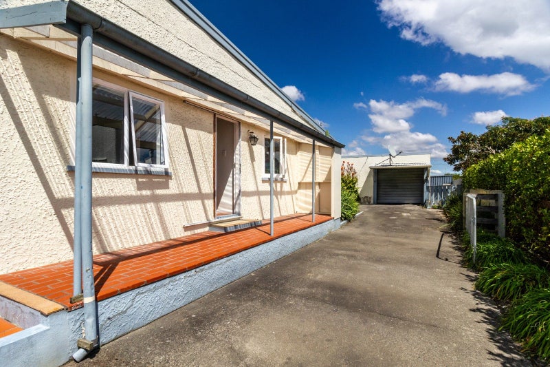 305 Leo Street, Akina, Hastings - Carousel 11