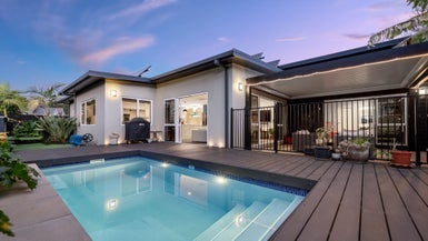 8 Caldera Close, Pyes Pa, Tauranga - Carousel 1