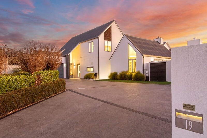 19 Rockport Place, Parklands, Christchurch - Carousel 1