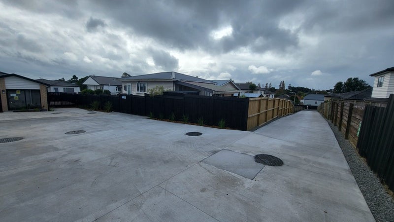 8/26 Pah Road, Papatoetoe, Auckland - Carousel 18