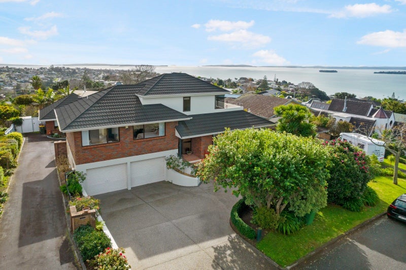 1/182 Sandspit Road, Shelly Park, Auckland - Carousel 1