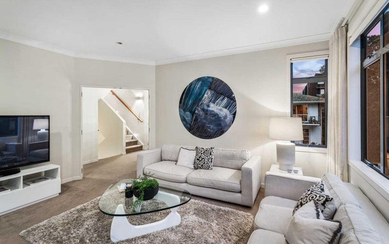 1A Whitby Crescent, Mairangi Bay, Auckland - Carousel 2