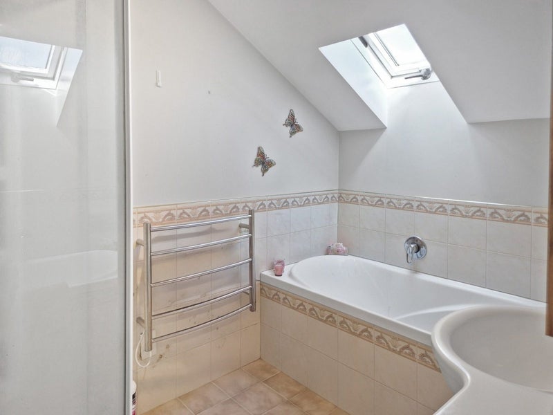 6B Manning Street, Hamilton Central, Hamilton - Carousel 6