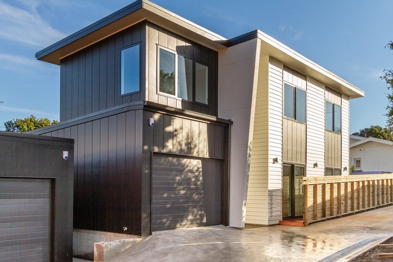 27 Charleston Avenue, Boulcott, Lower Hutt - Carousel 1